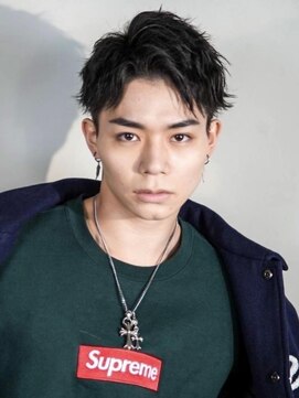 シャイン 大宮(SHINE) メンズカット/パーマ/ヘッドスパ/ブリーチ/眉毛/韓国/大宮/Men's