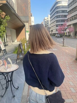 アイリー 名古屋(A/LEE) シルバーグレージュ/ボブ