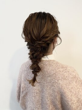 アヴェイル ヒロオ(a'vail Hiroo) 大人編みおろしヘアセット