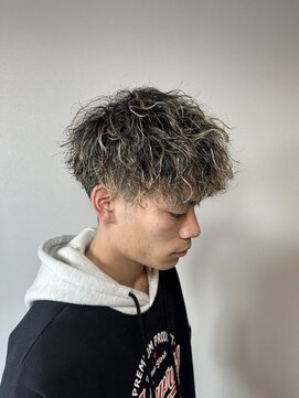 トラッド(TRAD) メッシュスタイル×ツイストスパイラルパーマ