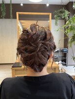 リブラン バイ ルッカ(Liburan by Lucca)&nbsp;７月ヘアアップ