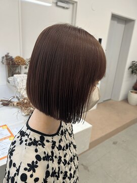 リル(re'll) 《花屋併設》ぱつっとボブ［酸性ストレート/ヘアセット］