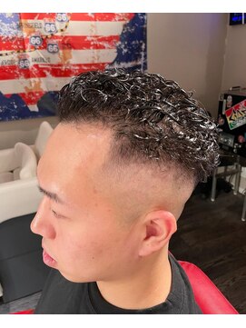 サンアンドマーリィズバーバー 駅前店(SON&MARLEY'S BAR BER) 極道パーマ！宮城リョータ！