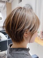 アイズ(I's)&nbsp;フェザーショート×ミルクティー×小顔スタイル