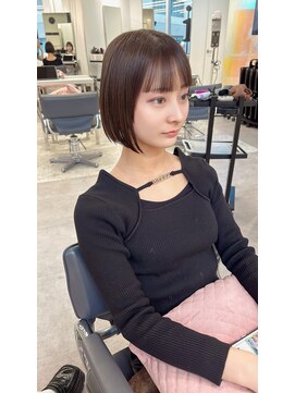 ユーフォリア 渋谷グランデ(Euphoria SHIBUYA GRANDE) ボブ　ミニボブ　グレージュカラー　透明感ブラウン　YUKI