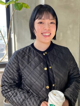 テトヘアー(teto hair) 切りっぱなしボブミニボブ顔周りレイヤー前上がりブルーブラック