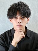 黒髪マッシュ×緩めツイスパ×アップバング