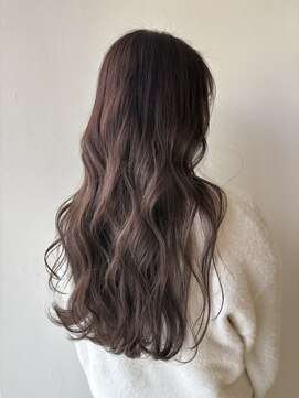 アンティエバイプレッティ(Amitie by pretty) 地毛風なのに透明感。ニュアンスウェーブ・ロング