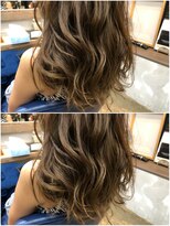 フィン(FiN by allure)&nbsp;浦前ツバサ/ミルクティーハイライト外国人風バレイヤージュ