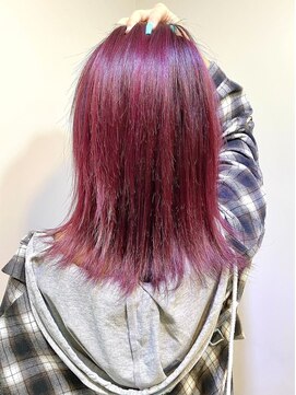 リリー シブヤ(Lilly shibuya) 【Lilly渋谷】#レッド#切りっぱなしボブ#ダブルカラー