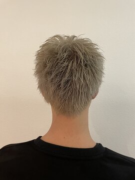 アミーリットルアットタクマ(amie:L at takuma) ハイトーンベリーショート