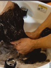カラーを流した後にもしっかりとダメージの元になるものを除去＆栄養を入れていきます◎