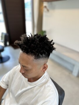 スパイキーショートアフロ