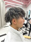 ツイストパーマ　フェザーパーマ　ホワイトメッシュ　八王子