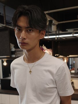 アンサー 渋谷(ANSWER) 大人フェザーパーマセンターパート毛流れビジネスヘアスッキリ