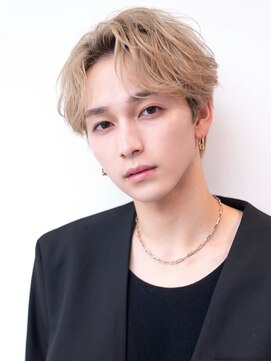 ケアリー プレナ海浜幕張(Carelly) ツイストパーマ七三オールバックマッシュウルフスリークショート