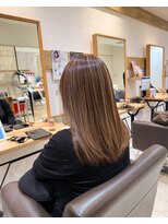 ステラバイケンジ 藤沢(STELLA by KENJE)&nbsp;白髪ぼかし細めハイライト30代40代50代ブルーグレージュ