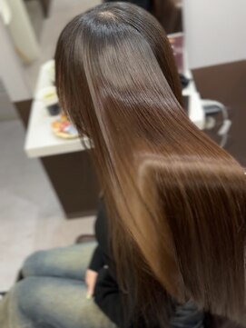 コビーバイジーナ 梅田茶屋町(Coby by Zina) 梅田で自然に落ち着く艶ロング縮毛矯正