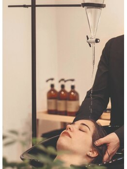 ラリベルテ(La liberte)の写真/《オーガニック/福山/水呑》頭皮の状態に合わせて最適なハーブをカスタマイズ。頭皮環境を整え健康な髪へ