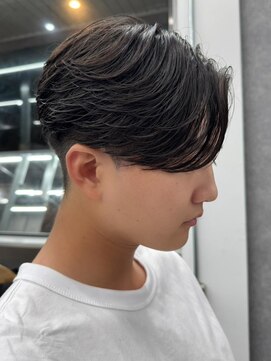 エルマーク 京都駅前(L-MARK) ニュアンスパーマ/センターパート/マッシュ/カルマパーマ/メンズ