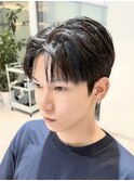 ダウンパーマ×スリックカット×センターパート