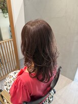 シスイ(sisui)&nbsp;大人ピンクグレージュカラー/クセを活かした内巻きレイヤー