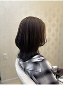 30代40代ウルフくびれミディアムグレージュカラースタイル