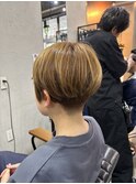 刈り上げハイトーンショート