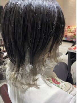 アリュー(allu) ホワイトベージュインナーカラー