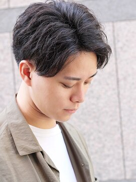 ポルテオム(PORTE HOMME) 【ポルテオム】ツイストスパイラルクセ毛センターパート