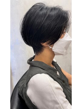 ロアン(roan) 大人ハンサムショート