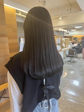 ヘア プロデュース キュオン(hair produce CUEON.) 艶髪ストレート/顔まわりレイヤー/２０代３０代４０代