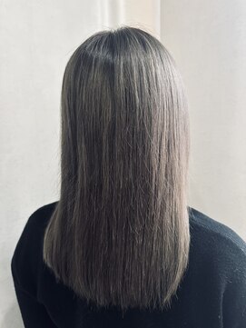 リアン(Lien) 7レベルのシルバーカラー(グラデーション)&ヴァリジョア髪質改善