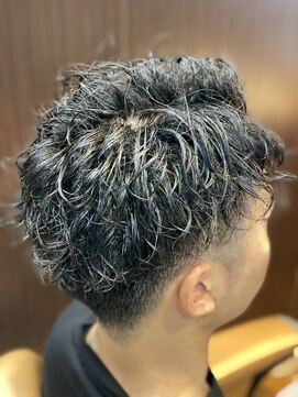 ヘアーモードキクチ 神田日銀通り店 神田スパイラル