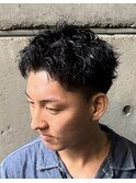 刈り上げスパイキーパーマ