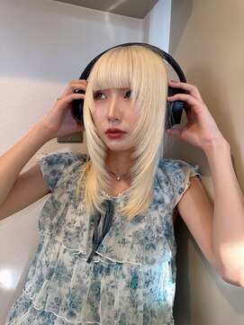 モニカ 栄店(MONIQA) ホワイトブロンド