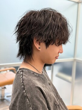 ジーナ 天神(Zina) マッシュウルフ/ツイストスパイラルパーマ