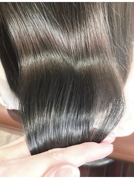 ネリネ(Nerine) +10cm伸ばせるサラツヤ髪