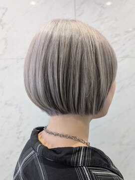 ベイリコルド(Bei Licoldo.) 派手なボブ