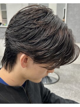 グロップ 町田(GLOP) 韓国風センター分けフェザーパーマ