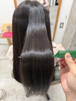 ホロ(holo-)&nbsp;つるりんちょ縮毛矯正 艶ストレート