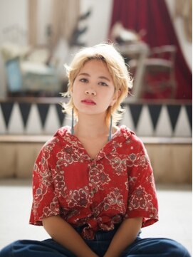 エマージュ 新宿(Emerge) かきあげショートウルフ