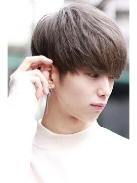 メンズ 韓国マッシュ ショートマッシュ グレージュ L メンズヘアパーカット 中目黒店 Men S Hair Percut の ヘアカタログ ホットペッパービューティー