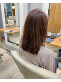 ピンクベージュ