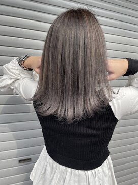 ブランシェ 西松山店 バレイヤージュ×シルバー