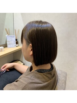 ナンバー 大分中央町店(N°) 【YAMA】 刈り上げボブスタイル