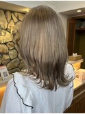 大人可愛いミニウルフミディアムレイヤーマロンベージュ江坂