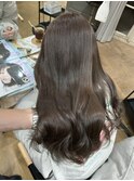 暗くても透明感のあるグレージュカラー