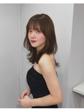 ボタン コロン 表参道 原宿(VOTAN COLON) くびれミディアム/レイヤーカット/顔まわりカット