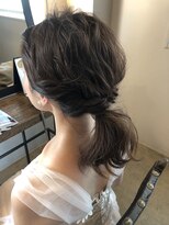 アングゥギャラリー(ungu GALLERY)&nbsp;ルーズなポニーテールスタイル